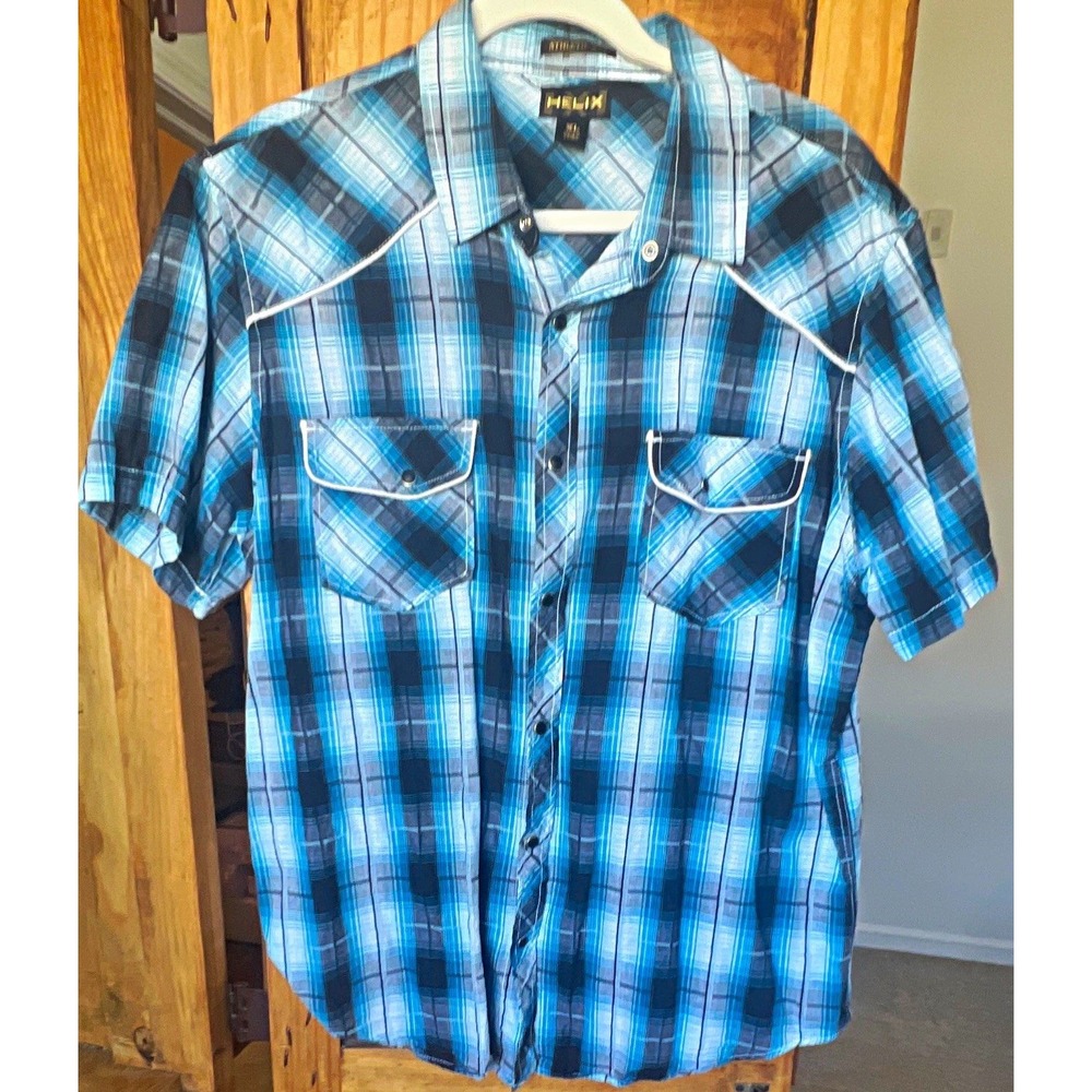 Helix Men's XL Blue/Black/White Plaid Cotton Short Sleeve Button-Up Pockets